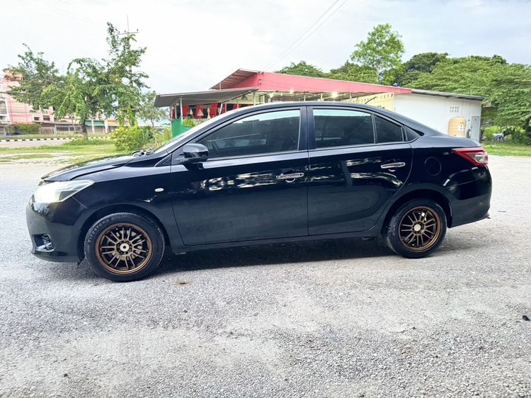 รถ Toyota Vios 1.5 E สี ดำ