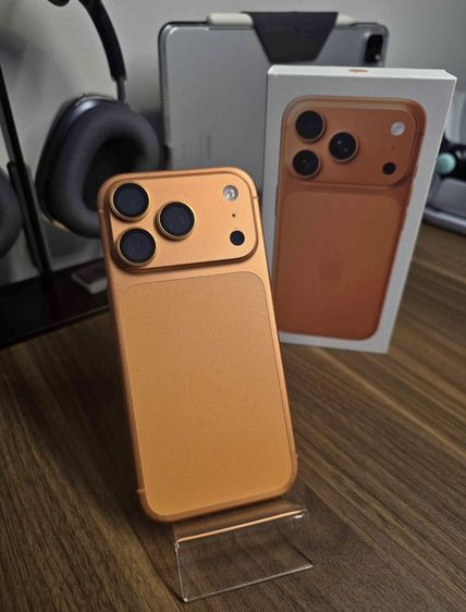 512 GB 📍ส่งต่อ Iphone 17 Pro 512GB สภาพใหม่มาก สี Cosmic Orange ประกันถึง 19/09/69 แบต 90% เครื่องศูนย์ไทย มีใบเสร็จ Studio7