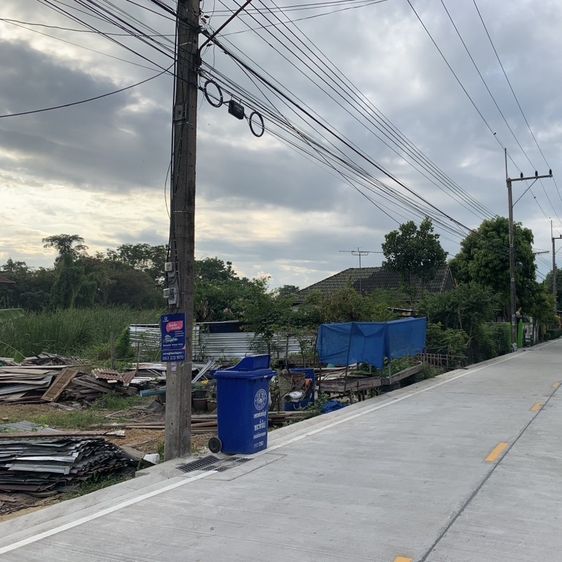 ใช่ ขายที่ดิน 52 ตรว คลองแปด ถ รังสิตนครนายก