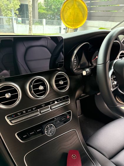 Mercedes-Benz C-Class 2021 C300e Sedan เบนซิน เกียร์อัตโนมัติ เทา รูปที่ 4