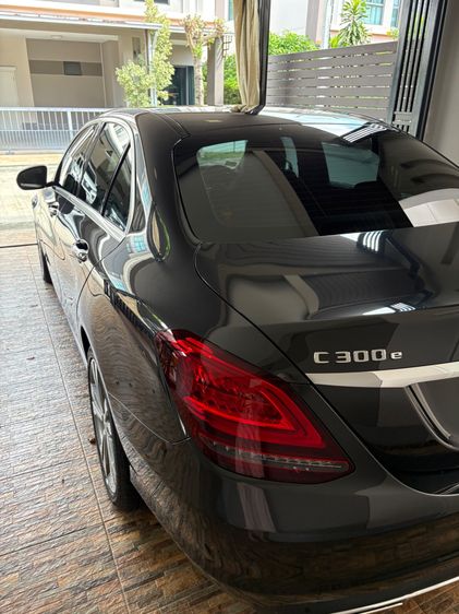 Mercedes-Benz C-Class 2021 C300e Sedan เบนซิน เกียร์อัตโนมัติ เทา รูปที่ 3