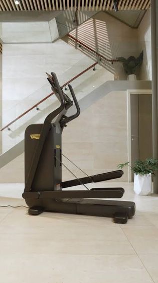 ขายถูก Technogym Elliptical มือ1 จากศูนย๋ รูปที่ 2