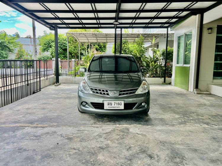 Nissan Tiida 2012 1.6 G Sedan เบนซิน ไม่ติดแก๊ส เกียร์อัตโนมัติ เทา รูปที่ 2