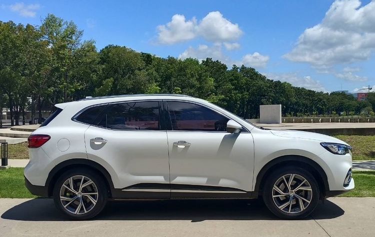 รถ MG HS PHEV 1.5 SUV AT สี ขาว