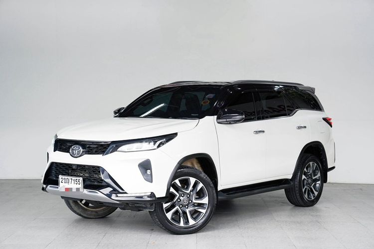 Toyota Fortuner 2021 2.4 Legender Utility-car ดีเซล ไม่ติดแก๊ส เกียร์อัตโนมัติ ขาว