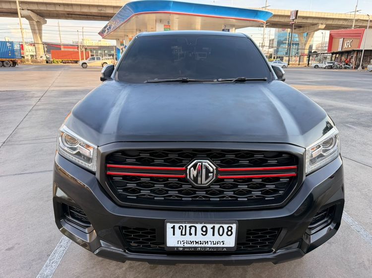 รถ MG Extender 2.0 Grand D สี ดำ