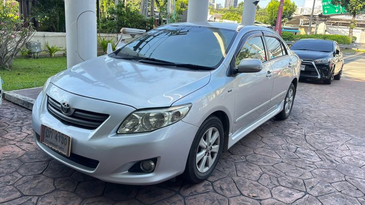 รถ Toyota Altis 1.6 E CNG สี บรอนซ์เงิน