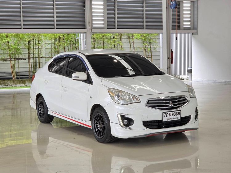 Mitsubishi Attrage 2017 1.2 GLS Sedan เบนซิน ไม่ติดแก๊ส เกียร์อัตโนมัติ ขาว
