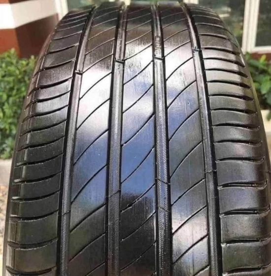 michelin215/50/17 ปี25