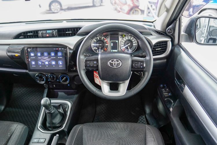 Toyota Hilux Revo 2020 2.4 Prerunner Mid Pickup ดีเซล ไม่ติดแก๊ส เกียร์ธรรมดา เทา รูปที่ 4