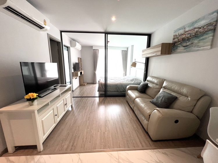 ให้เช่า Condo Rhythm Ekkamai