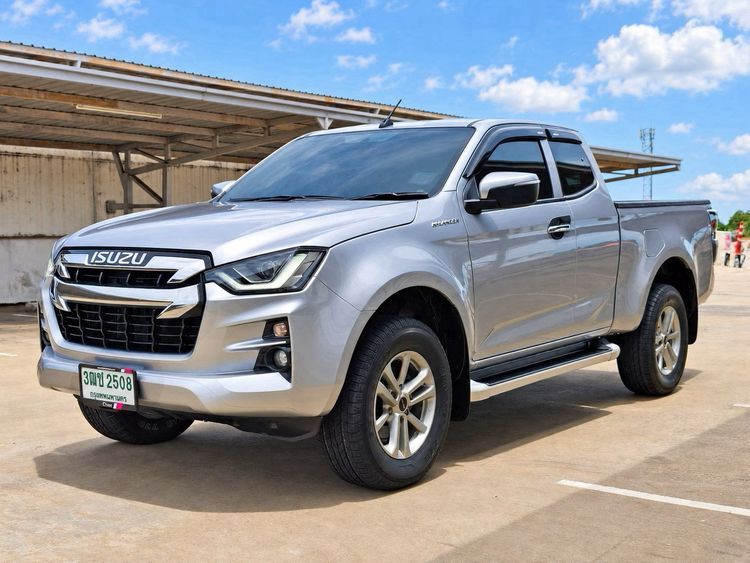 รถ Isuzu D-MAX 1.9 Hi-Lander L สี บรอนซ์เงิน