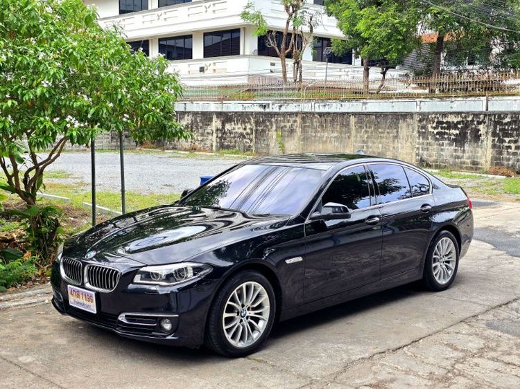 รถ BMW Series 5 525d สี ดำ