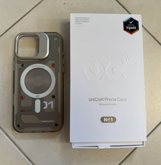 เคส Unicraft ของ 16 Promax สภาพดีมาก ซื้อไม่นานครับ