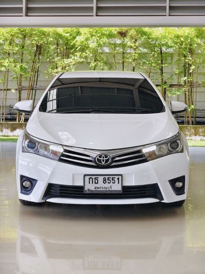 Toyota Altis 2014 1.6 E Sedan เบนซิน LPG เกียร์อัตโนมัติ ขาว