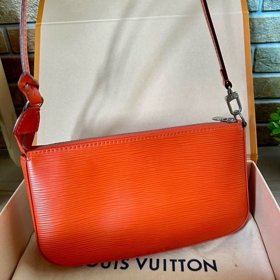 lv epi pochette รูปที่ 3