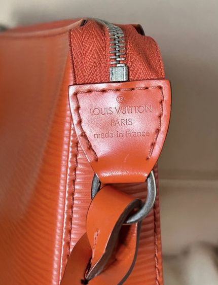 lv epi pochette รูปที่ 5