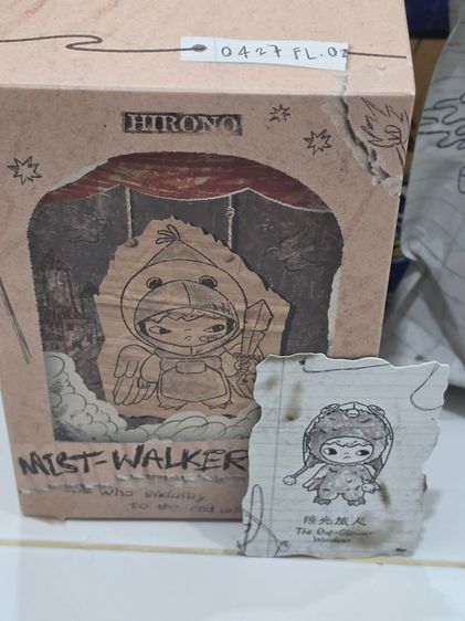 โมเดล Hirono Mist walker ( นกพิราบ ) popmart