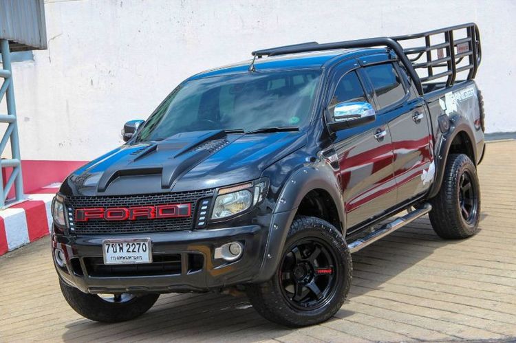 รถ Ford Ranger 2.2 XLT สี ดำ