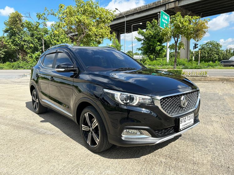รถ MG ZS 1.5 X สี ดำ