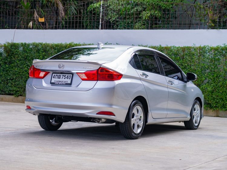 Honda City 2015 1.5 V Plus i-VTEC Sedan เบนซิน ไม่ติดแก๊ส เกียร์อัตโนมัติ บรอนซ์เงิน รูปที่ 4