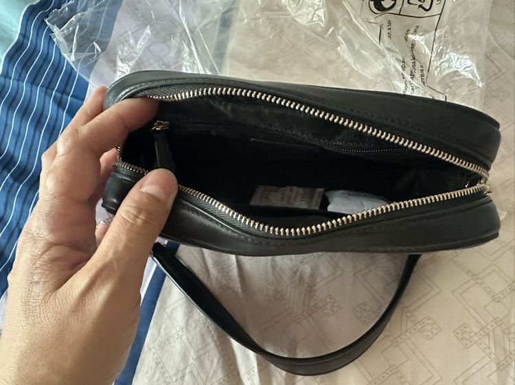 [ส่งฟรี] Kate Spade New York Carey Mini Camera Bag 🖤แท้ | หนัง Quilted Leather | สภาพ 95%+ รูปที่ 3
