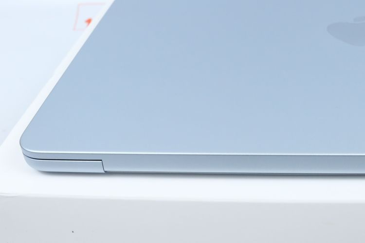 MacBook Air M5 13" 16.512GB  ประกัน 09.27 รูปที่ 8
