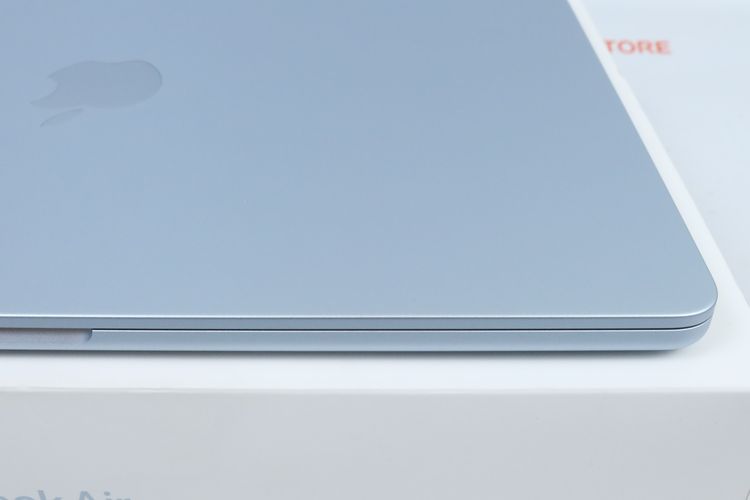MacBook Air M5 13" 16.512GB  ประกัน 09.27 รูปที่ 7