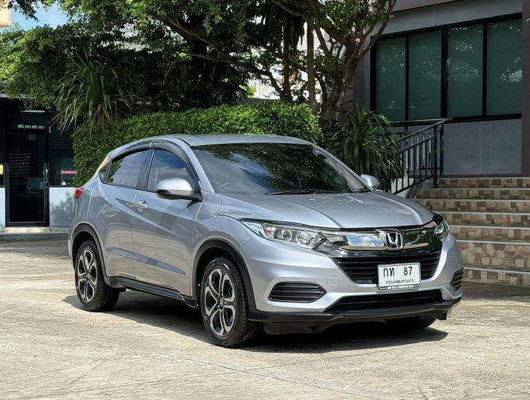 รถ Honda HR-V 1.8 E สี บรอนซ์เงิน