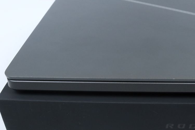 ASUS ROG ZEPHYRUS G14 GA403UH-QS036WA Ryzen 9 270.RTX5050 RAM32.1TB รูปที่ 6