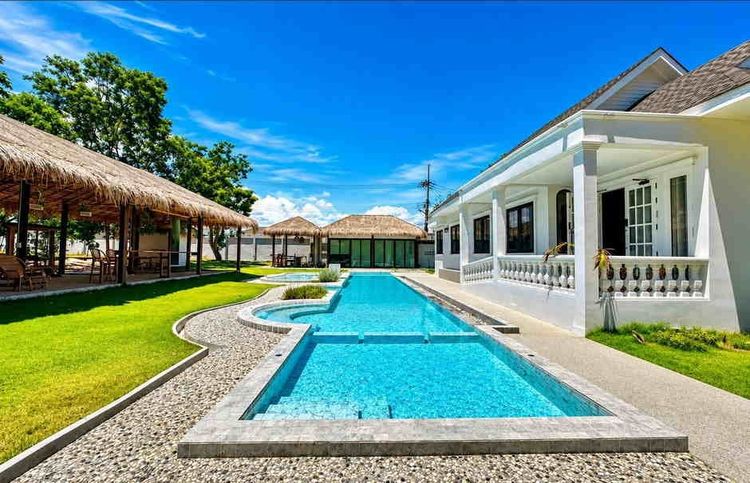ให้เช่า PRIVATE POOL VILLA บนพื้นที่กว่า 4 ไร่ พัทย
