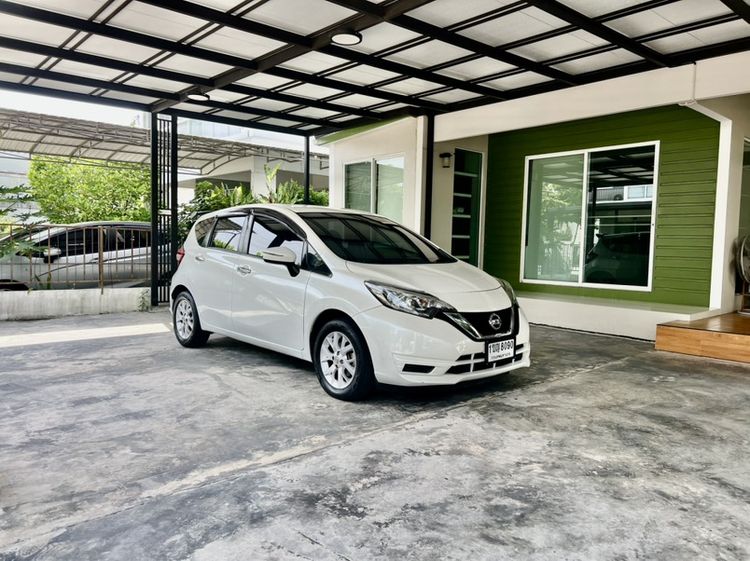 Nissan Note 2018 1.2 V Sedan เบนซิน ไม่ติดแก๊ส เกียร์อัตโนมัติ ขาว รูปที่ 3