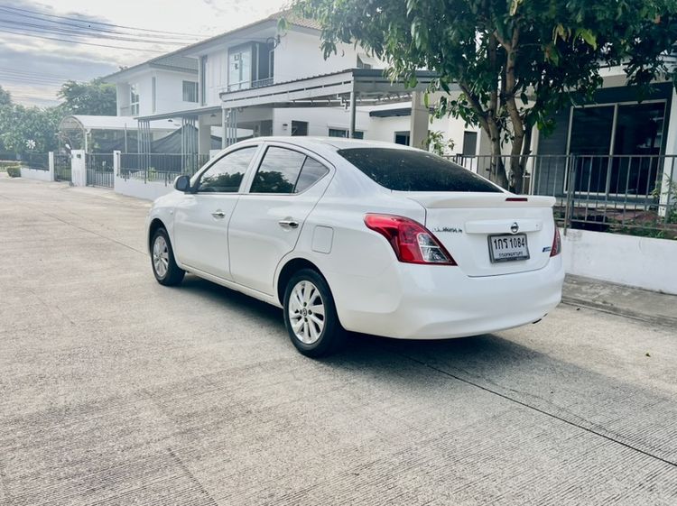 Nissan Almera 2013 1.2 V Sedan เบนซิน ไม่ติดแก๊ส เกียร์อัตโนมัติ ขาว รูปที่ 4