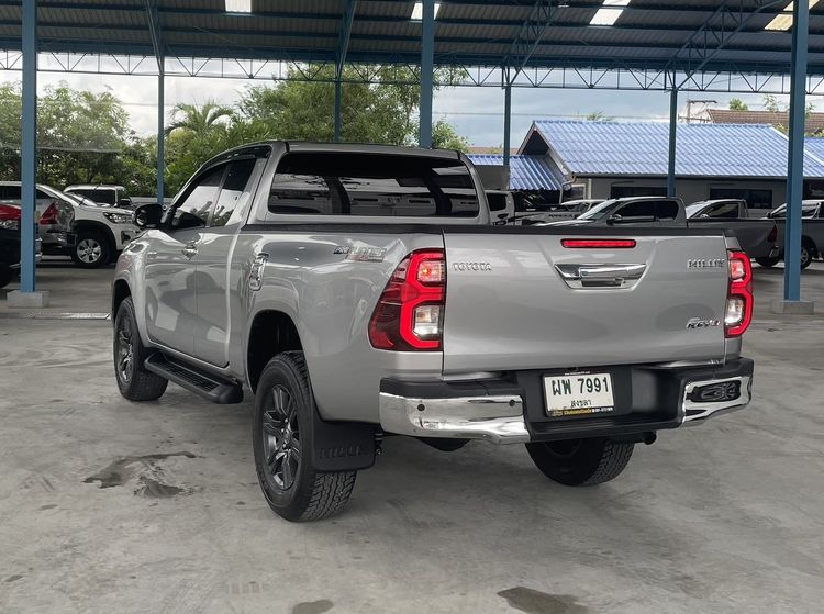 Toyota Hilux Revo 2023 Smart Cab 2.4 Mid Prerunner Pickup ดีเซล ไม่ติดแก๊ส เกียร์ธรรมดา บรอนซ์เงิน รูปที่ 4