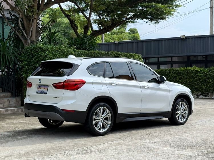 BMW X1 2019 2.0 sDrive18i Utility-car āđāļāļāļāļīāļ āđāļĄāđāļāļīāļāđāļāđāļŠ āđāļāļĩāļĒāļĢāđāļāļąāļāđāļāļĄāļąāļāļī āļāļēāļ§ āļĢāļđāļāļāļĩāđ 3