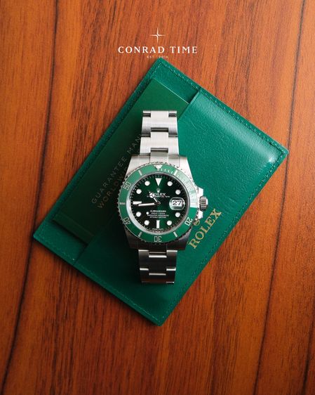 Rolex Submariner 116610LV 'Hulk Green Dial Oyster Steel 2018 40mm. Fullset 