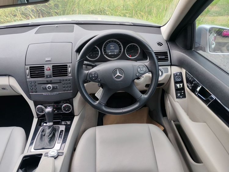 Mercedes-Benz C-Class 2011 C200 CGI Sedan เบนซิน ไม่ติดแก๊ส เกียร์อัตโนมัติ เทา รูปที่ 4