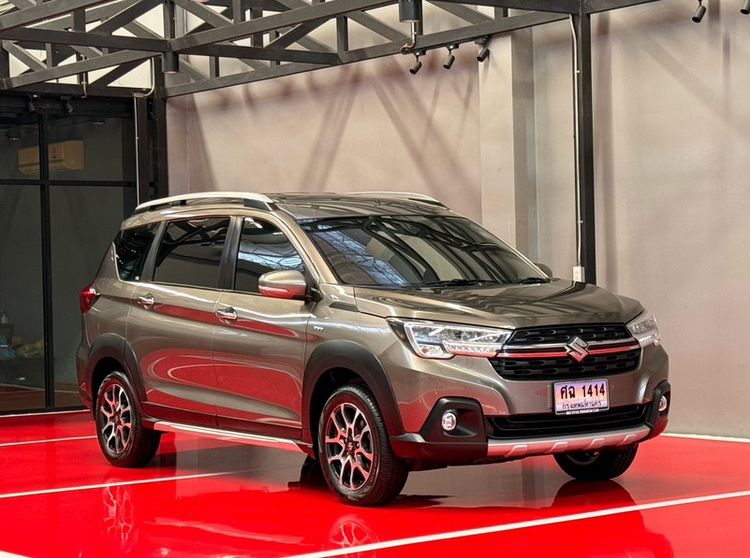 รถ Suzuki XL7 1.5 GLX สี น้ำตาล