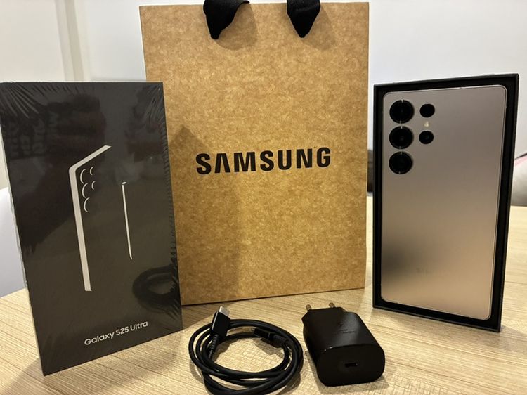 Galaxy S25 Ultra 512GB Titanium Gray แถมฟรี Super Fast Charge แท้