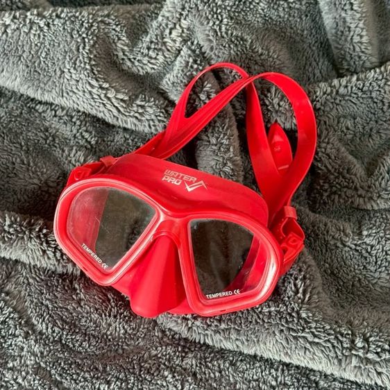 ส่งต่อ หน้ากาก ดำน้ำ สีแดง brand Water Pro   สามารถใช้ได้ ทั้ง Scuba & Freediving รูปที่ 2