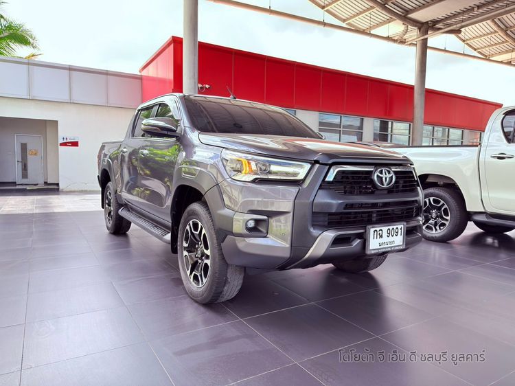รถ Toyota Hilux Revo Double Cab 2.4 Mid Prerunner สี เทา