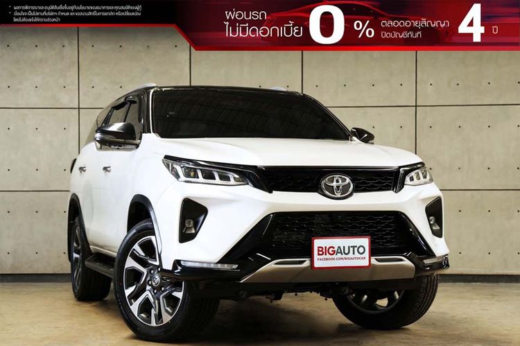Toyota Fortuner 2022 2.4 Legender Black Top Utility-car ดีเซล ไม่ติดแก๊ส เกียร์อัตโนมัติ ขาว