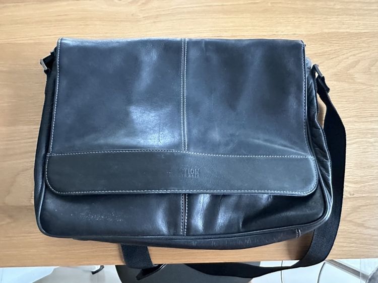 กระเป๋า Messenger bag - Kenneth Cole -