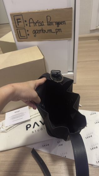 กระเป๋าPavi Studio - W buckle กระเป๋าผ้าอัดพลีทลาย W สายหนังแท้ (มือ2) รูปที่ 10