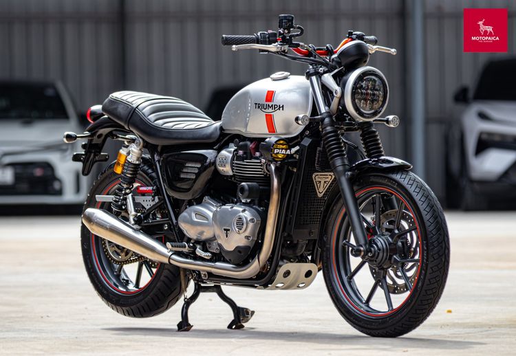 Triumph StreetTwin900 ปี2017 วิ่ง20,000km. ท่อVance and Hines โช๊คOhlins