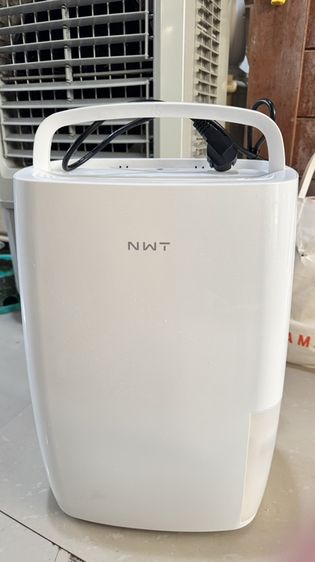 เครื่องลดความชื้น NWT By Xiaomi ขนาดใหญ่ 18 ลิตร ใช้งานปกติ เชื่อมต่อแอพได้ มีระบบตากผ้า สภาพใหม่มากครับ