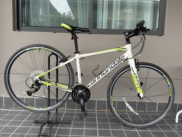 ส่งต่อ Cannondale Quick 4 (Hybrid)ไซส์: S (เหมาะสำหรับความสูงประมาณ 155 - 168 ซม.)ชุดเกียร์: Shimano 27 Speed (3x9)
