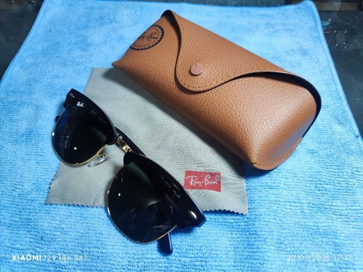 แว่น RayBan Clubmaster Classic รหัสรุ่นRB3016 รหัสสีW0316(กรอบสีดำ-ทอง/เลนส์กระจกสีเขียวG-15