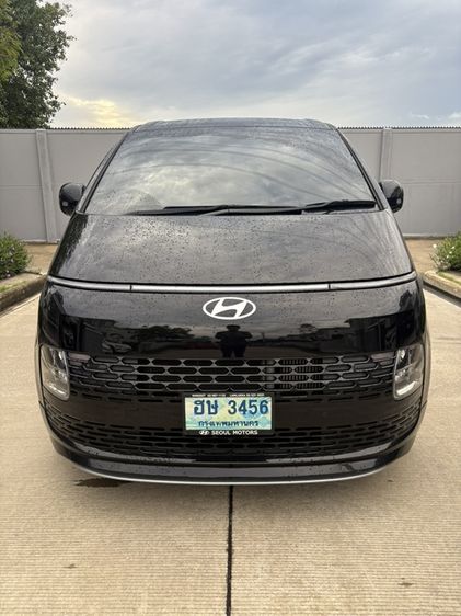 รถ Hyundai Staria 2.2 Trend S สี ดำ