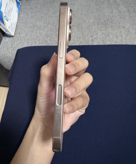 iPhone 16 pro-Desert Titanium รูปที่ 8